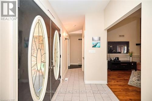 1 Alder Crescent, Pelham, ON - Indoor Photo Showing Other Room