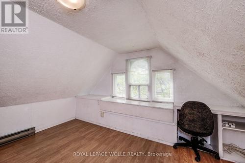 114 Erb Street W, Waterloo, ON - Indoor Photo Showing Other Room