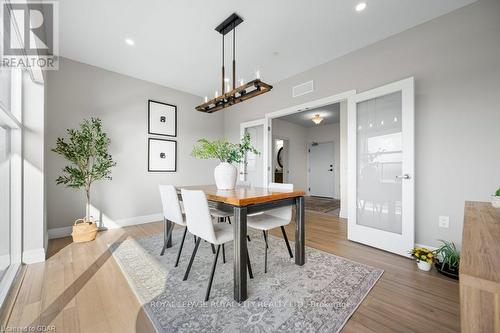 1402 - 1878 Gordon Street, Guelph (Guelph South), ON - Indoor Photo Showing Dining Room