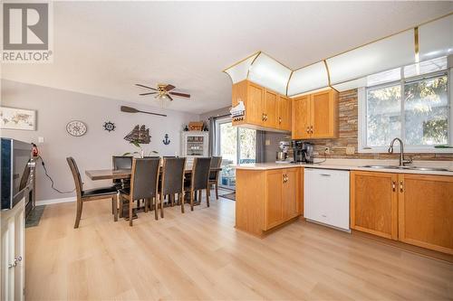 872 Archibald Street, Braeside, ON - Indoor