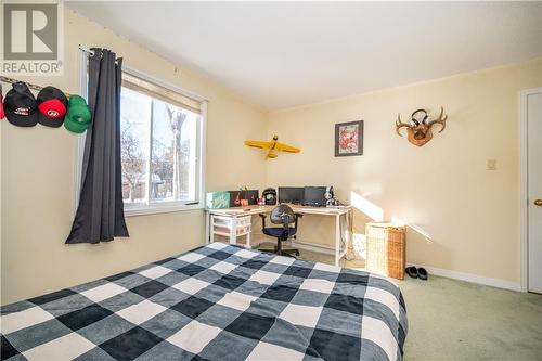 872 Archibald Street, Braeside, ON - Indoor Photo Showing Bedroom