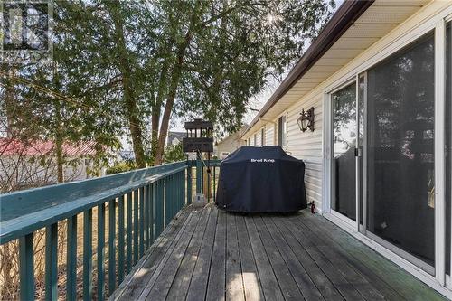 Driveway parking or at side of home - 872 Archibald Street, Braeside, ON - Outdoor With Deck Patio Veranda With Exterior