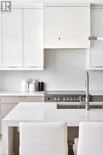 151A Port Robinson Road, Pelham, ON - Indoor Photo Showing Kitchen