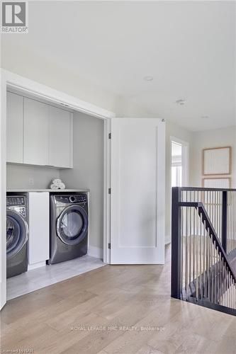 151A Port Robinson Road, Pelham, ON - Indoor Photo Showing Laundry Room