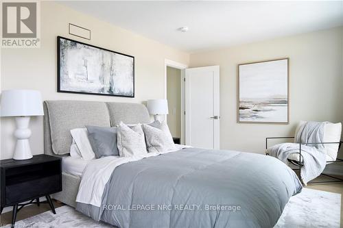 151A Port Robinson Road, Pelham, ON - Indoor Photo Showing Bedroom