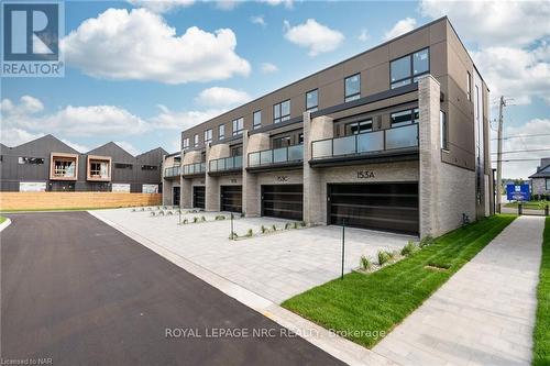 151A Port Robinson Road, Pelham, ON - Outdoor With Balcony With Facade