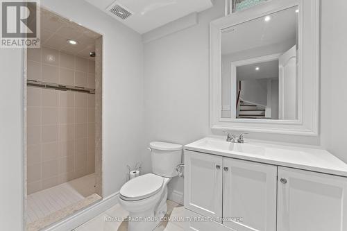 67 Gamble Glen Crescent, Richmond Hill, ON - Indoor Photo Showing Bathroom