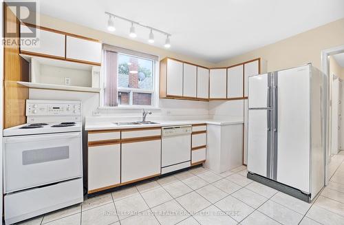 160 North Carson Street, Toronto (Alderwood), ON - Indoor Photo Showing Kitchen