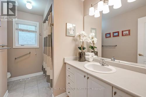 2433 Presquile Drive, Oakville (Iroquois Ridge North), ON - Indoor Photo Showing Bathroom