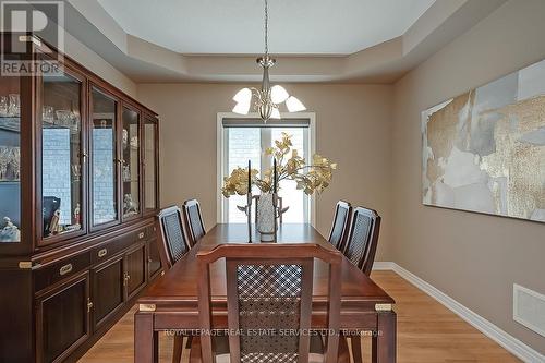 2433 Presquile Drive, Oakville, ON - Indoor Photo Showing Dining Room