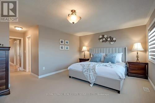 2433 Presquile Drive, Oakville, ON - Indoor Photo Showing Bedroom