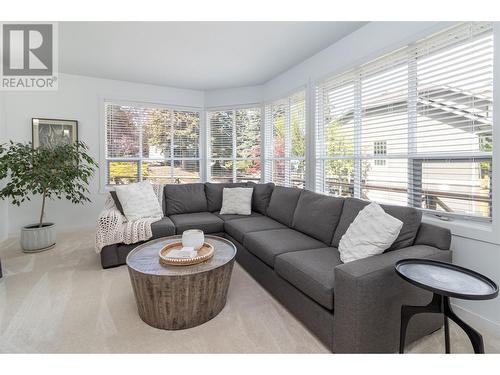 2009 Covington Crescent, West Kelowna, BC - Indoor Photo Showing Living Room