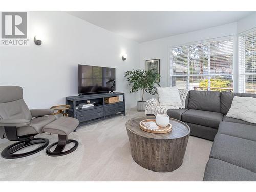 2009 Covington Crescent, West Kelowna, BC - Indoor Photo Showing Living Room