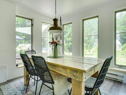 Dining room - 15 Rue Du Domaine-Després, Sainte-Marguerite-Du-Lac-Masson, QC - Indoor Photo Showing Dining Room