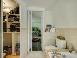 Ensuite bathroom - 