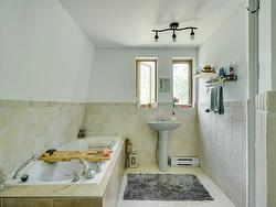 Ensuite bathroom - 