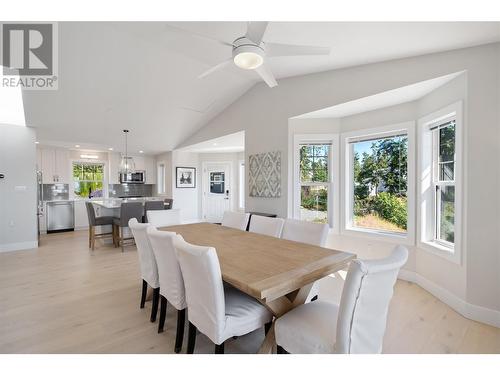 2025 Huckleberry Road, Kelowna, BC - Indoor Photo Showing Dining Room