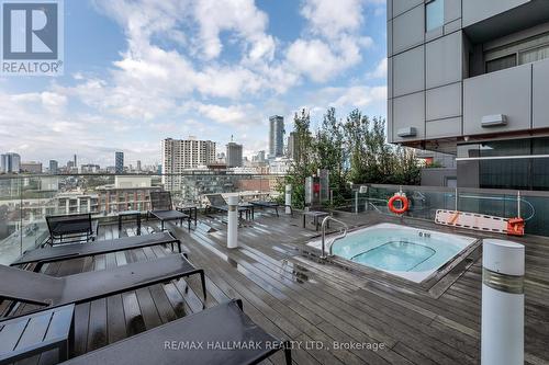 2409 - 318 Richmond Street W, Toronto (Waterfront Communities), ON - Outdoor