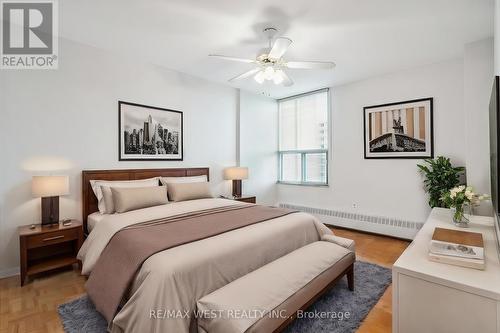 1210 - 15 Vicora Linkway, Toronto (Flemingdon Park), ON - Indoor Photo Showing Bedroom