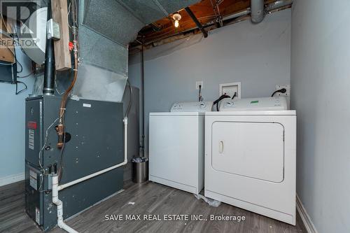 52 Broderick Avenue, Niagara Falls, ON - Indoor Photo Showing Laundry Room