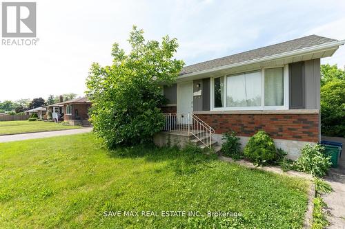 52 Broderick Avenue, Niagara Falls, ON - Outdoor