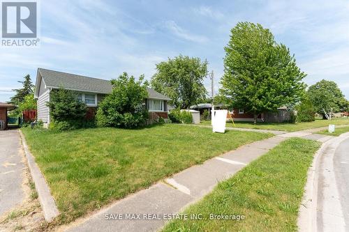 52 Broderick Avenue, Niagara Falls, ON - Outdoor