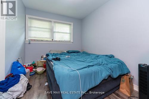 52 Broderick Avenue, Niagara Falls, ON - Indoor Photo Showing Bedroom