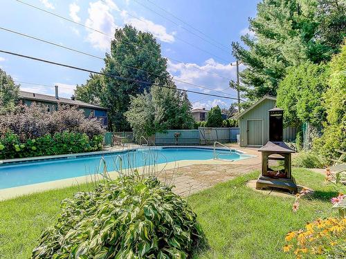 Piscine - 697 Rue Paul-Émile-Borduas, Mont-Saint-Hilaire, QC - Outdoor With In Ground Pool With Backyard