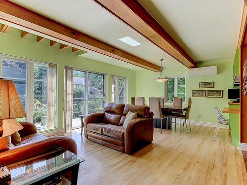 Living room - 697 Rue Paul-Émile-Borduas, Mont-Saint-Hilaire, QC - Indoor Photo Showing Other Room