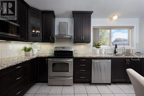 2 Markanna Drive, Toronto (Scarborough Village), ON - Indoor Photo Showing Kitchen With Upgraded Kitchen