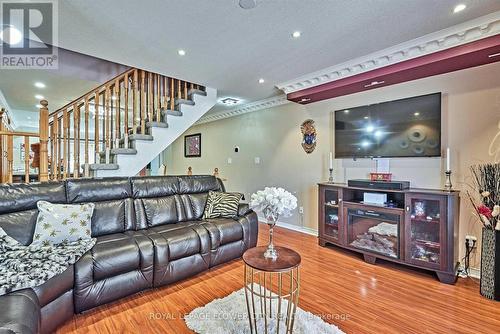 20 Webbford Street, Ajax, ON - Indoor Photo Showing Living Room