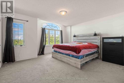 929 Cook Crescent, Shelburne, ON - Indoor Photo Showing Bedroom