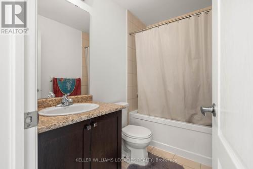 929 Cook Crescent, Shelburne, ON - Indoor Photo Showing Bathroom