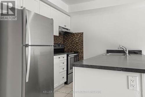 929 Cook Crescent, Shelburne, ON - Indoor Photo Showing Kitchen