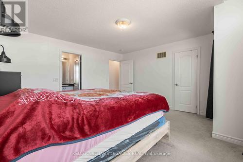 929 Cook Crescent, Shelburne, ON - Indoor Photo Showing Bedroom