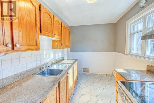 448 Holland Avenue, Ottawa, ON - Indoor Photo Showing Kitchen With Double Sink