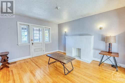 448 Holland Avenue, Ottawa, ON - Indoor