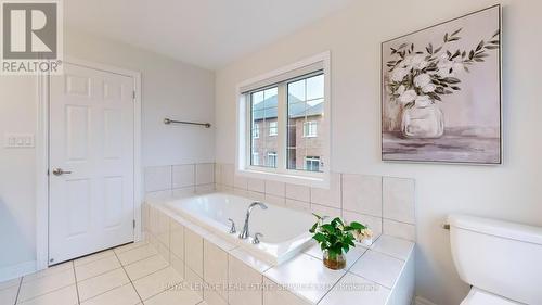 3440 Eternity Way, Oakville, ON - Indoor Photo Showing Bathroom