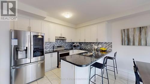 3440 Eternity Way, Oakville, ON - Indoor Photo Showing Kitchen With Double Sink With Upgraded Kitchen