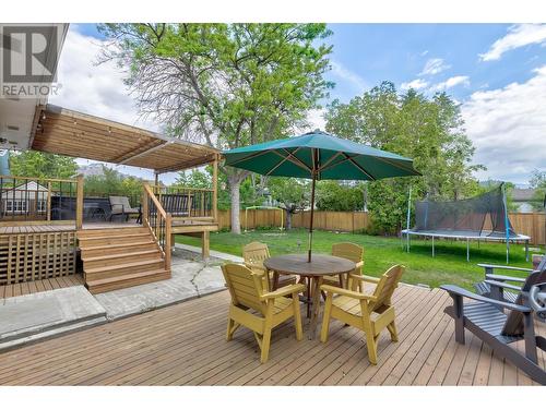 1333 Flemish Street, Kelowna, BC - Outdoor With Deck Patio Veranda With Backyard