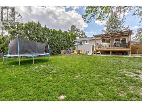 1333 Flemish Street, Kelowna, BC - Outdoor With Deck Patio Veranda With Backyard