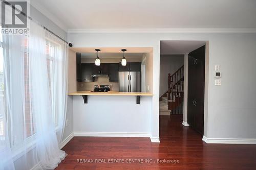 437 Dalhousie Gate, Milton, ON - Indoor Photo Showing Kitchen