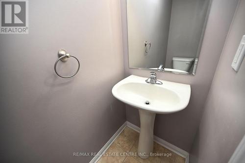 437 Dalhousie Gate, Milton, ON - Indoor Photo Showing Bathroom