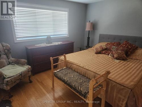 1856 Briarcrook Crescent, Mississauga, ON - Indoor Photo Showing Bedroom