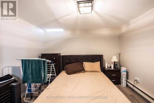 8 Grand Rapids Square, Brampton (Northgate), ON - Indoor Photo Showing Bedroom