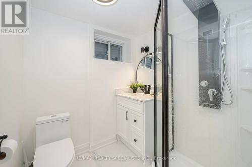 245 Mill Road, Toronto (Markland Wood), ON - Indoor Photo Showing Bathroom