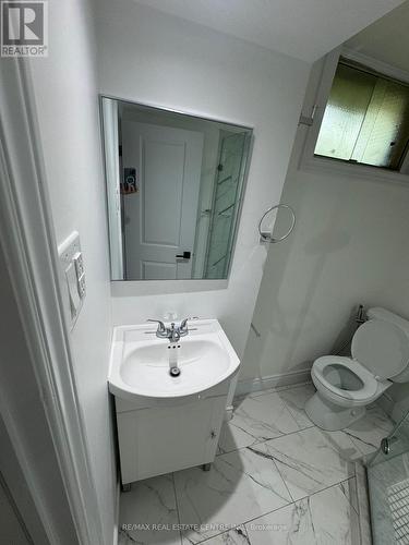 62 Elkington Drive, Kitchener, ON - Indoor Photo Showing Bathroom