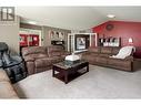 316 Murray Crescent, Kelowna, BC  - Indoor Photo Showing Living Room 