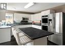 316 Murray Crescent, Kelowna, BC  - Indoor Photo Showing Kitchen 