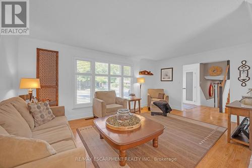 2482 Waterford Street, Oakville (Bronte West), ON - Indoor Photo Showing Living Room